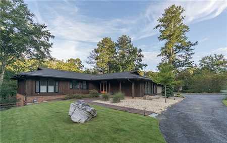 9430 River Lake Dr Roswell, GA 30075