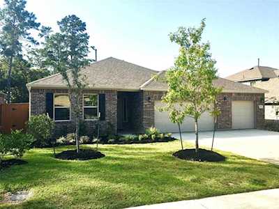 336 Black Walnut Dr Conroe, TX 77304