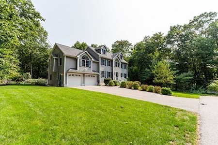 13 Broadway St Billerica, MA 01862