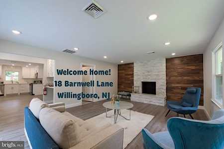 18 Barnwell Ln Willingboro, NJ 08046