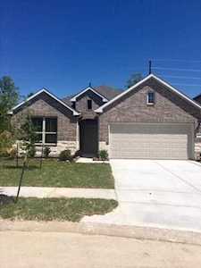 1813 Hidden Cedar Ct Conroe, TX 77301