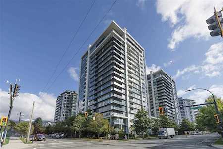 1320 Chesterfield Avenue #1407 North Vancouver, BC V7M 0A6