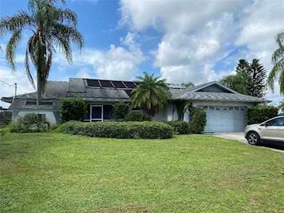 138 Mark Twain Ln Rotonda West, FL 33947