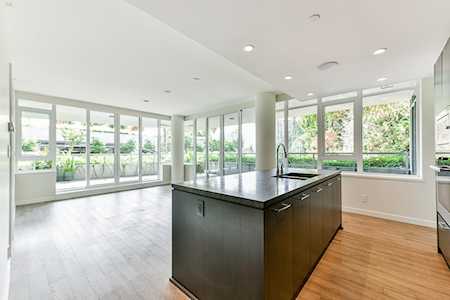 788 Arthur Erickson Place #203 West Vancouver, BC V7T 0B6