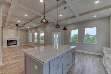 20502 Southbend ST Lago Vista, TX 78645