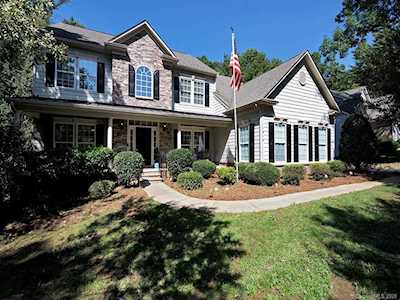 1818 Kings Manor Ct Matthews, NC 28105