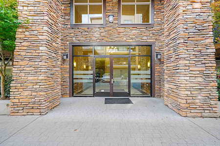 12635 190A Street #409 Pitt Meadows, BC V3Y 0E8