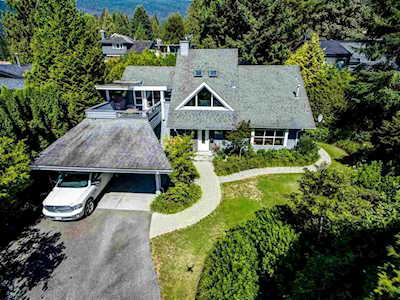 4680 Wickenden Road North Vancouver, BC V7G 1H2