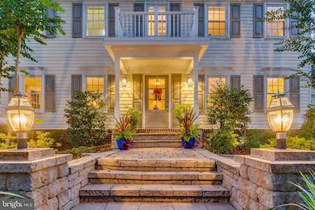 6828 Stoneybrooke Ln Alexandria, VA 22306
