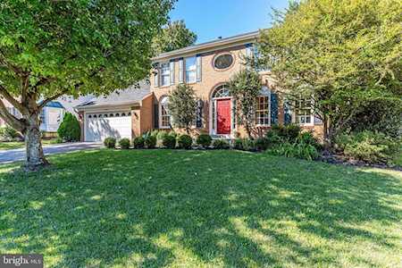 2324 Lakeshire Dr Alexandria, VA 22308