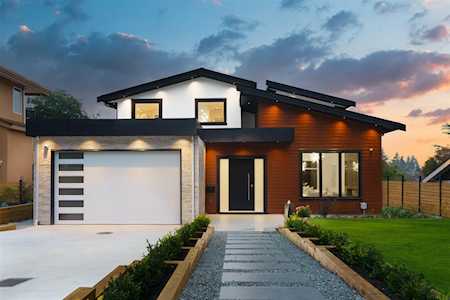 527 W Kings Road North Vancouver, BC V7N 2M5