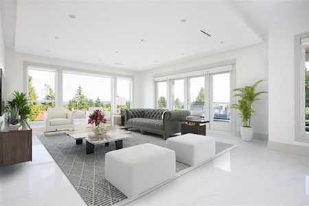 15767 Roper Avenue White Rock, BC V4B 2H2