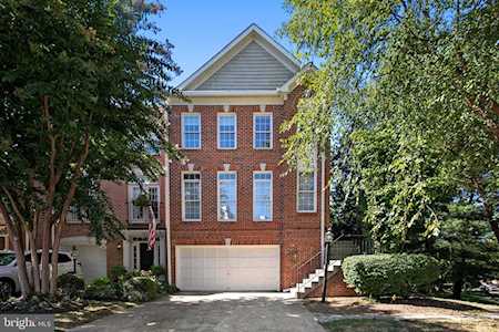 1340 Sundial Dr Reston, VA 20194