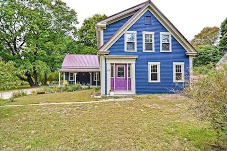 19 Taylor Street Pembroke, MA 02359