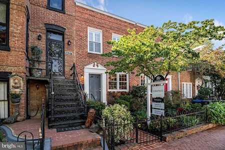 825 E St SE Washington, DC 20003