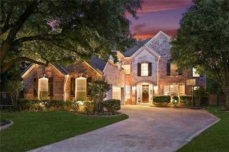 735 ASHLEIGH Lane Southlake, TX 76092