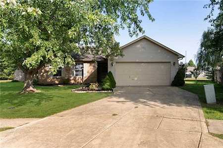 4517 Bradenton Court Westfield, IN 46062
