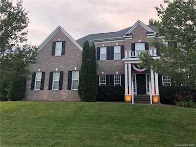 4350 Queensbury Dr Harrisburg, NC 28075