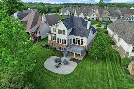 11495 Golden Willow Drive Zionsville, IN 46077