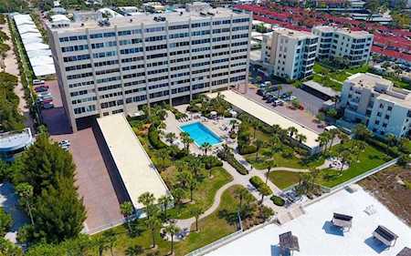 6140 Midnight Pass Rd #109 Sarasota, FL 34242