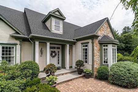 192 Country Club Way Kingston, MA 02364