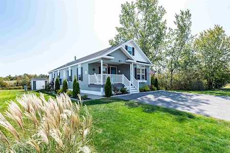 329 Dolphin Dr Portsmouth, NH 03801