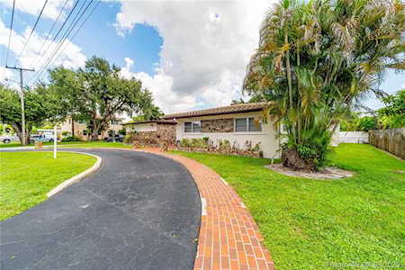 1401 SW 68th Blvd Pembroke Pines, FL 33023