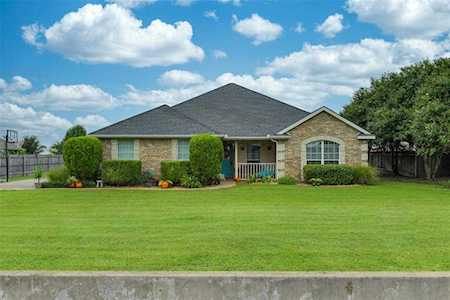 1004 S Lowrance Road Red Oak, TX 75154