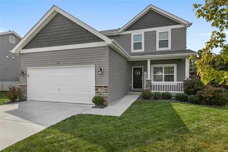 115 Village Glen Ct Wentzville, MO 63385