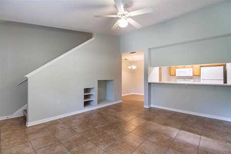 2738 W Tharpe St Tallahassee, FL 32312