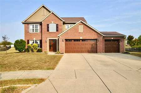 5026 Clay Creek Lane Plainfield, IN 46168