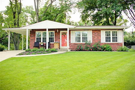 22 Lennox Terrace Maryland Heights, MO 63043