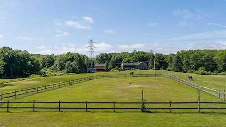 1 Con Warren Rd North Brookfield, MA 01535