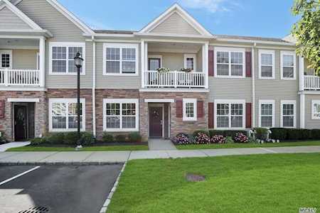 43 Southampton Drive Massapequa, NY 11758