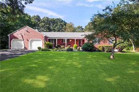 58 Mulberry Dr South Kingstown, RI 02879