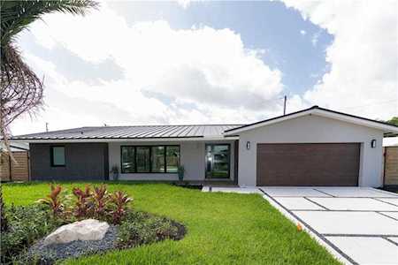 2060 NE 54th Ct Fort Lauderdale, FL 33308