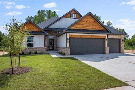 616 E Barajas Terrace Mustang, OK 73064