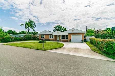 16310 2nd St E Redington Beach, FL 33708
