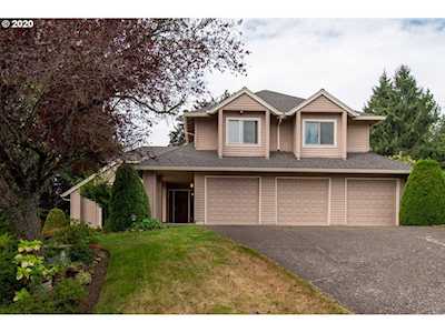4113 Wood Hill Ct Lake Oswego, OR 97035
