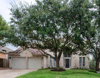 8925 Colberg DR Austin, TX 78749
