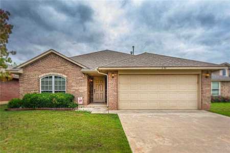 12132 SW 10th St Yukon, OK 73099