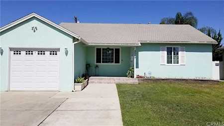 8549 Smallwood Avenue Downey, CA 90240