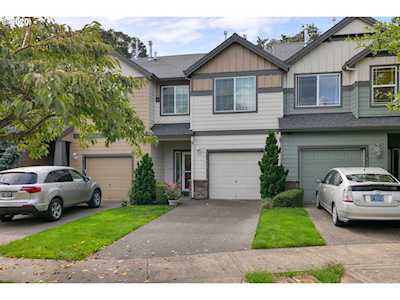 713 N Oak Hollow Dr Newberg, OR 97132
