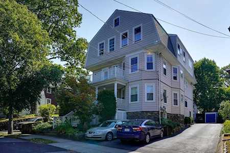 52 Burnham St #3 Belmont, MA 02478