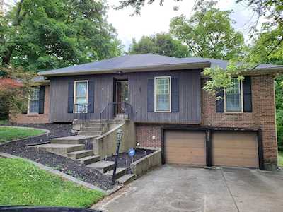 5902 Bluffington Ct Louisville, KY 40291