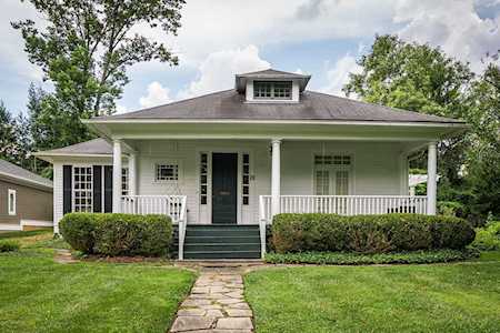 8 Hawthorn Hill Louisville, KY 40204