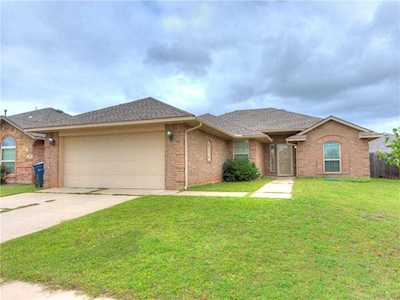 11621 SW 10th St Yukon, OK 73099