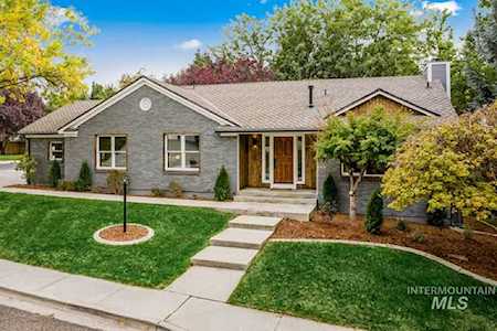 3765 N Stone Creek Way Boise, ID 83703