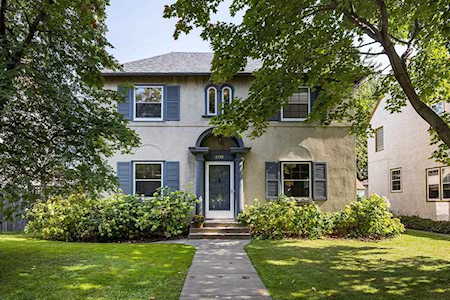 4921 Oakland Avenue Minneapolis, MN 55417