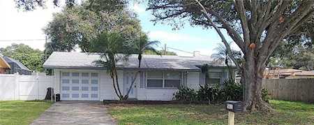 5611 63rd St N St Petersburg, FL 33709